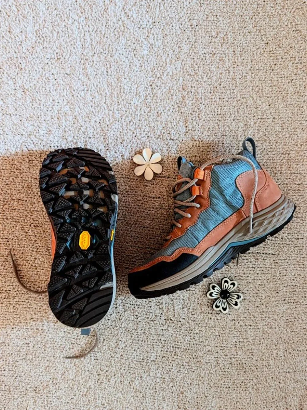 Teva | Ridgeview Mid RP Hiking Boots - Women in Tan/Trooper Size 7.5